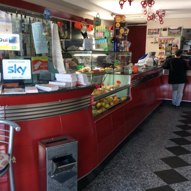 Отель Caffetteria Dell'Angolo Borghetto Secondo Экстерьер фото